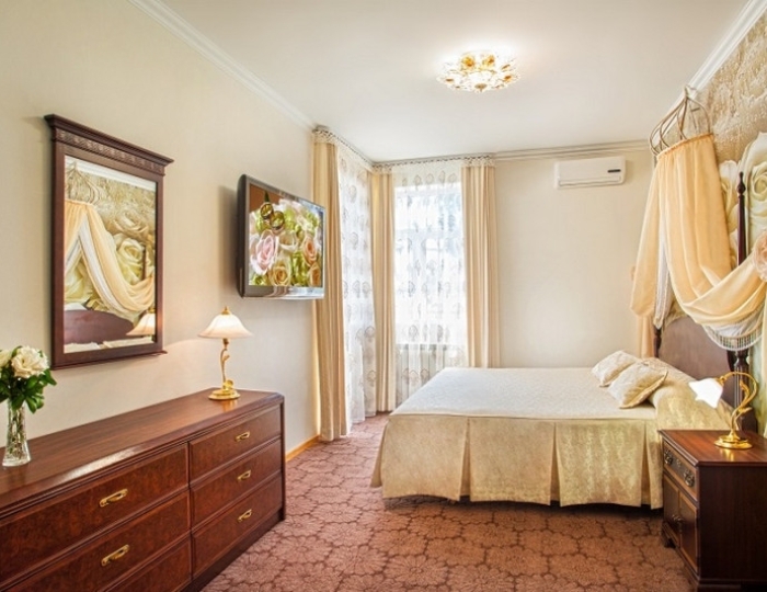 Стандарт семейный 2-местный 3-комнатный (2-я территория) - Санаторий «Октябрьский» Сочи РЖД-Здоровье